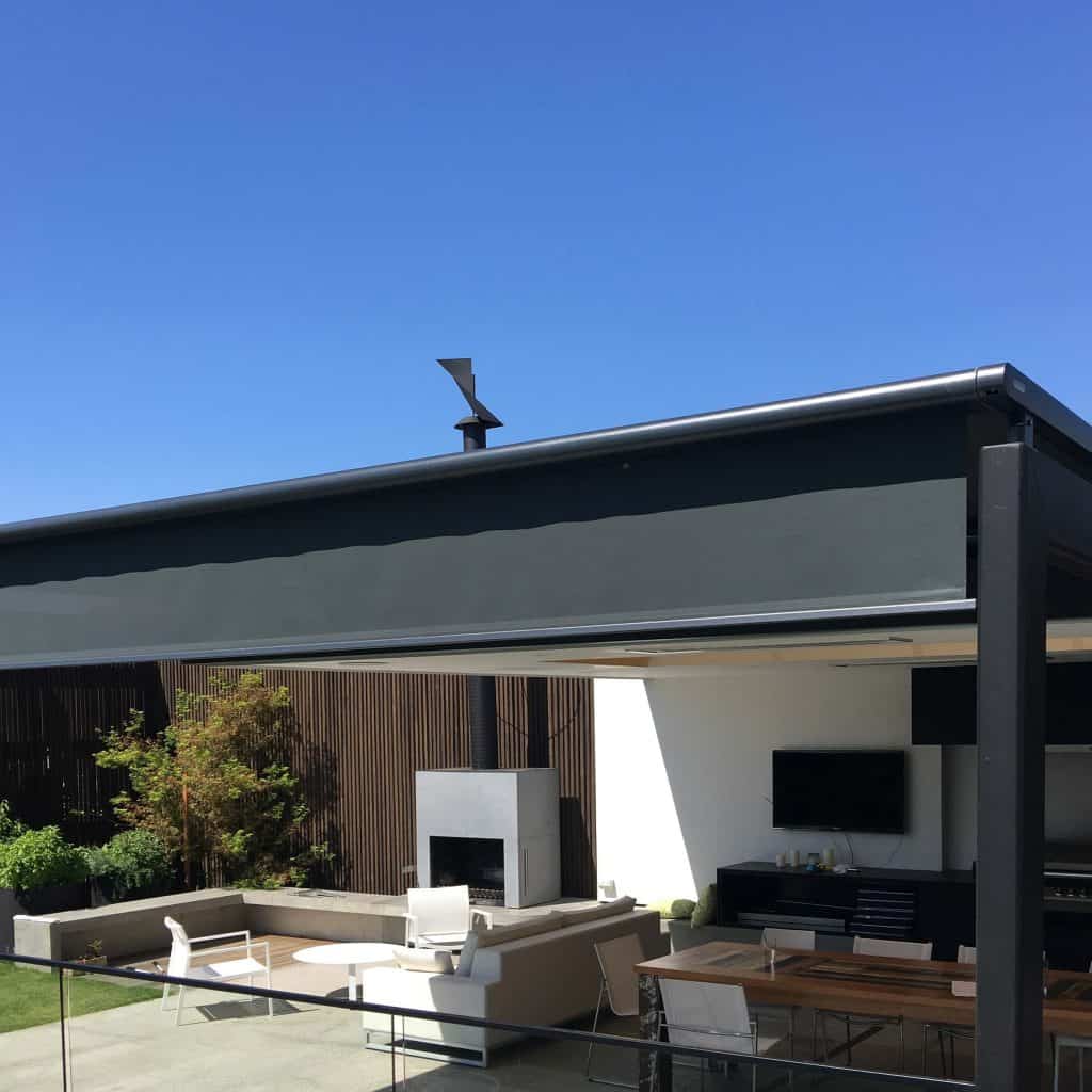 Markilux retractable roof awning protects outdoor entertaining area of Melbourne home